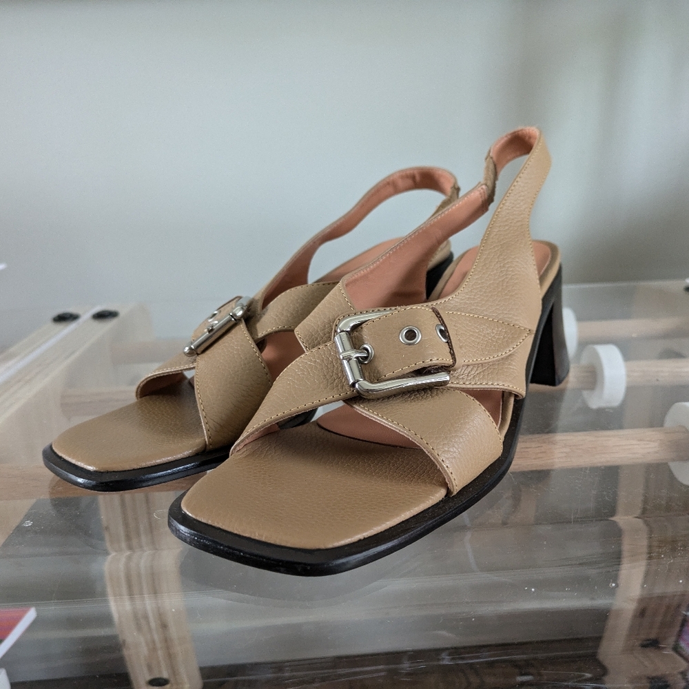 Rachel Comey Slingback Peanut color 2" Heels